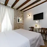 Gina Daire Zadar