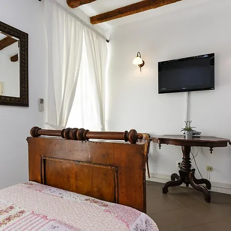 Apartman Gina *